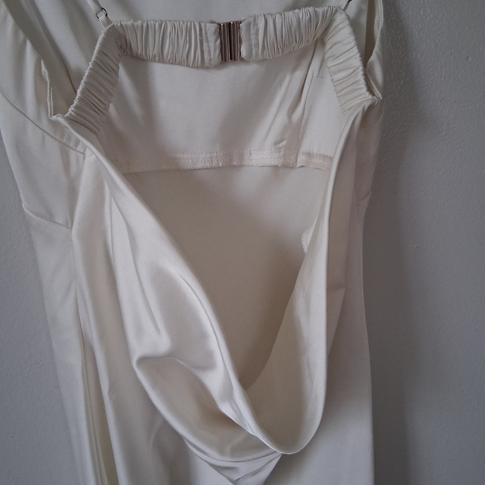Abercrombie & Fitch White Satin Dress With Leg Slit And Low Back - Picture 5 of 7